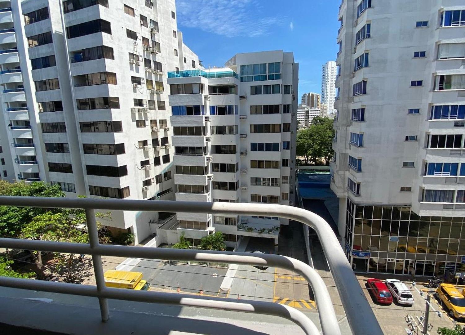 Apto Torre Centauro, El Laguito Apartment *