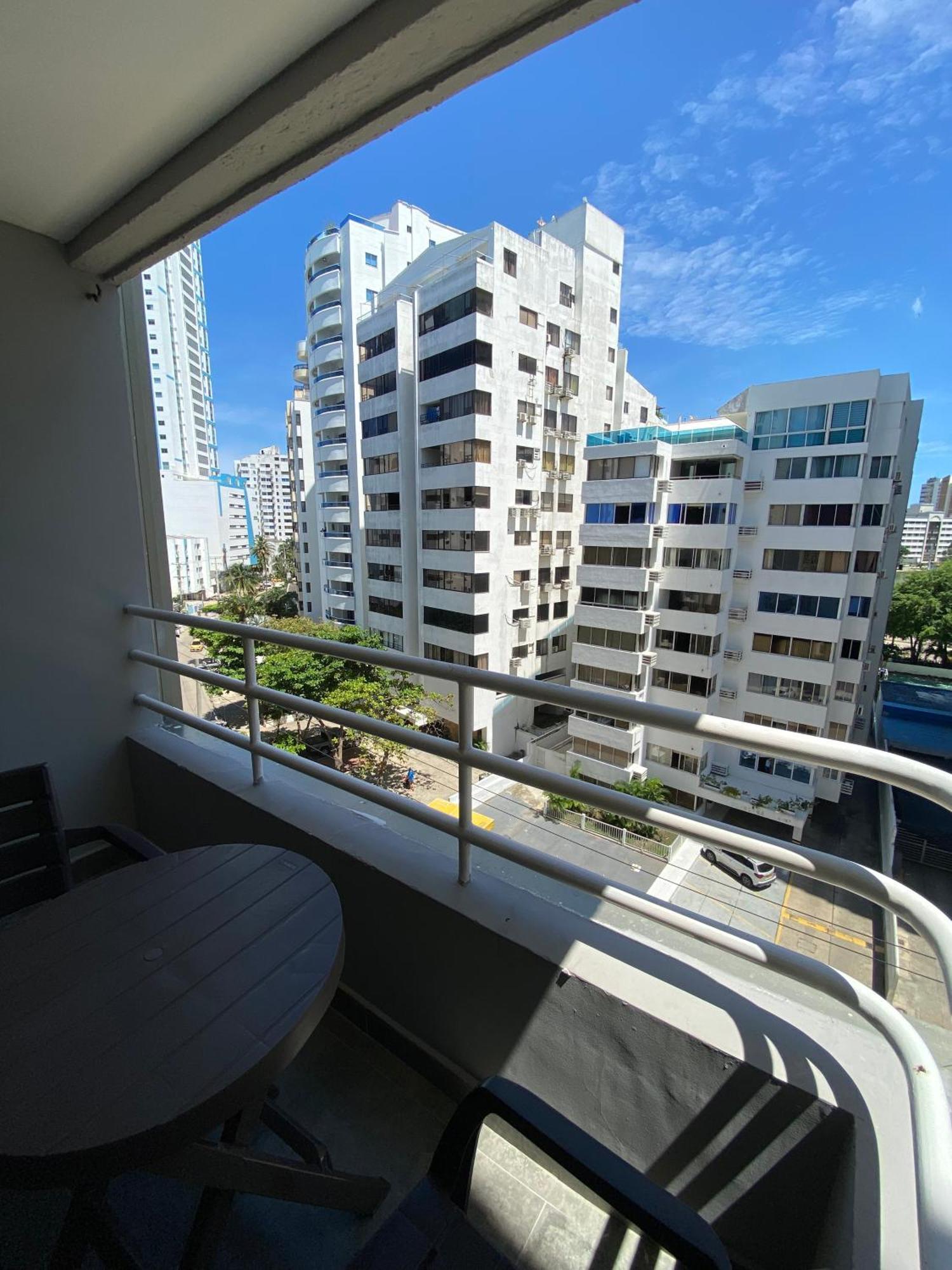 Apto Torre Centauro, El Laguito Apartamento Cartagena